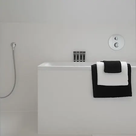 فندق مبيت وإفطار Maison Nationale Flats &