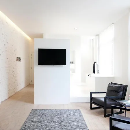 Maison Nationale Flats & 5*